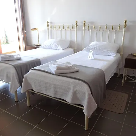 Hotel Lagou Raxi Country 3*