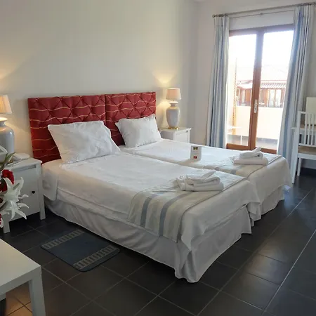 Hotel Lagou Raxi Country 3*