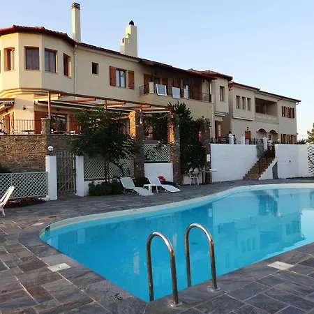 Lagou Raxi Country Hotel 3*