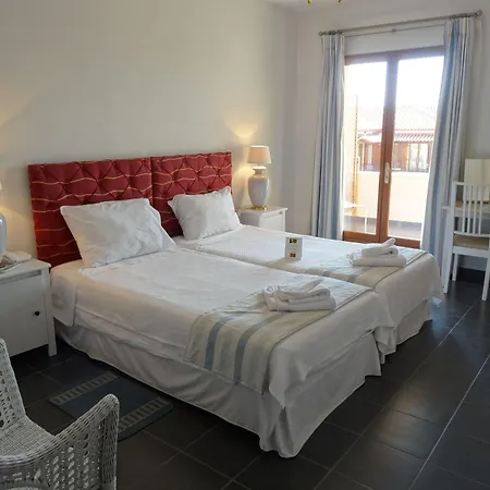Hotel Lagou Raxi Country 3*